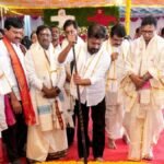 కాళేశ్వర ముక్తేశ్వర స్వామి దేవస్థానం వద్ద రూ.198 కోట్ల అభివృద్ధి పనులకు సీఎం రేవంత్ రెడ్డి భూమి పూజ నిర్వహించిన దృశ్యం