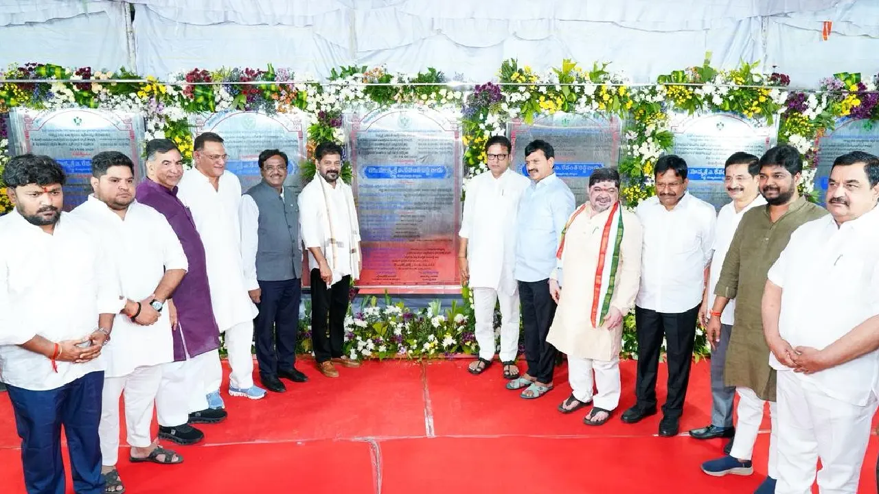 సీఎం రేవంత్ రెడ్డి దార్శనికత: పేదల పిల్లలకు నాణ్యమైన విద్య.. తెలంగాణ విద్యా విప్లవం!