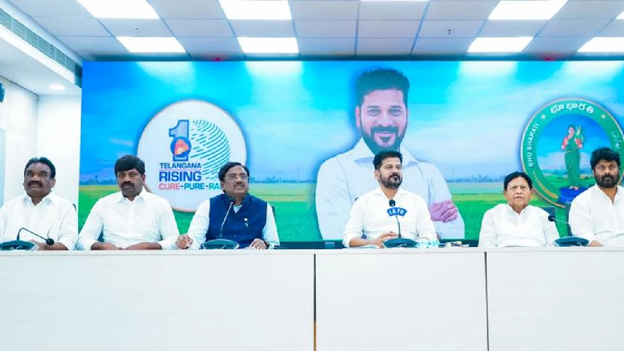 కార్మికుల జీవితాల్లో వెలుగు: కనీస వేతనాలపై రేవంత్ సర్కార్ చారిత్రక నిర్ణయం